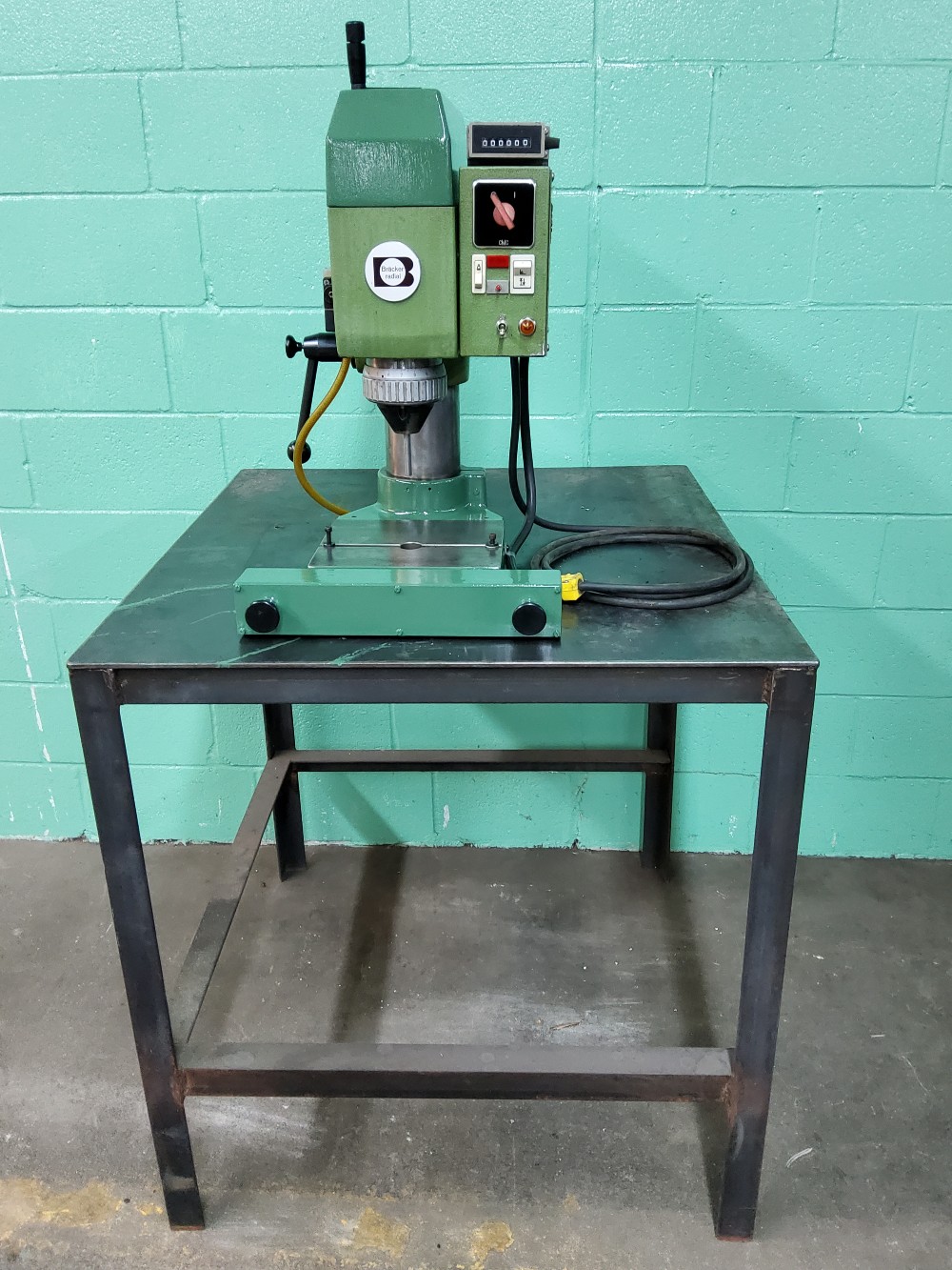 Bracker #RN-102, orbital rivet machine