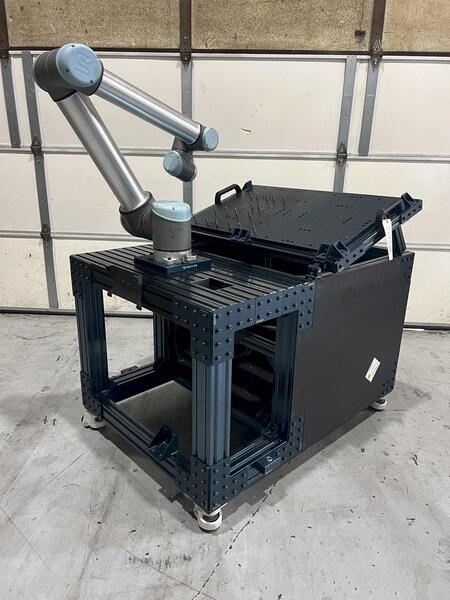 Universal Robots, UR-10 Cobot, dual chuck grippers, flexible loading system, 22 lb. payload, 2018