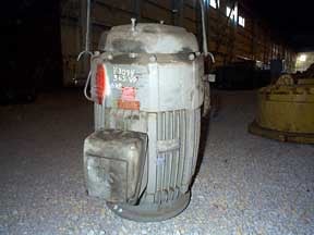 40 HP 3560 RPM U.S. Motors, Frame 365VPTE, TEFC, VSS, vertical solid shaft, vertical solid shaft, 230/460
