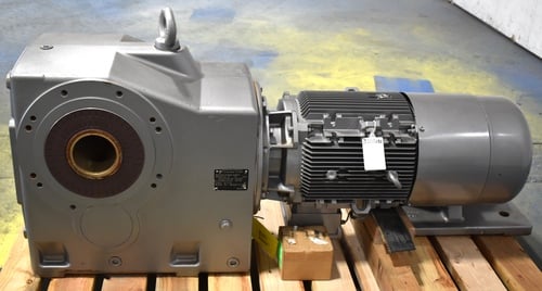 60 HP, Nord #SK-9086.1AZSHK-225-M/4, Gear Reducer w/Motor, 67.50 :1 ratio, 26 RPM output, 177,000 LB-IN