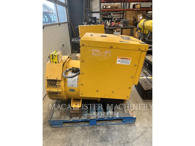 250 KW Caterpillar SR4B, Diesel, 1800 RPM, 480V, 821 hours, 1998