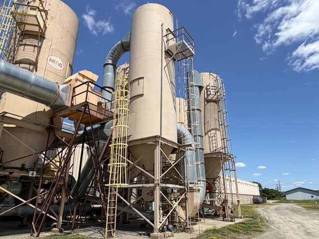 30000 cfm MAC #144-MCF255, Dust Collector, 255 Filter Bags, 125 HP Motor