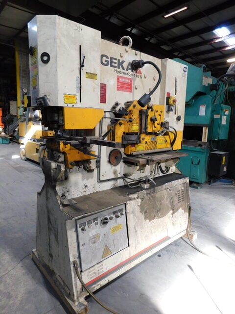 6-1/2" x 6-1/2" x 1/2" Geka #110S, hydraulic ironworker, 1-1/2" punch, 11.8" throat, 24" x 5/8" flat bar