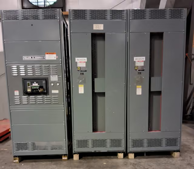 2000 Amps, Square D #QED, switchboard, 480 Volts, 3PH, 4W NEMA 1 RLF36200CU43AA