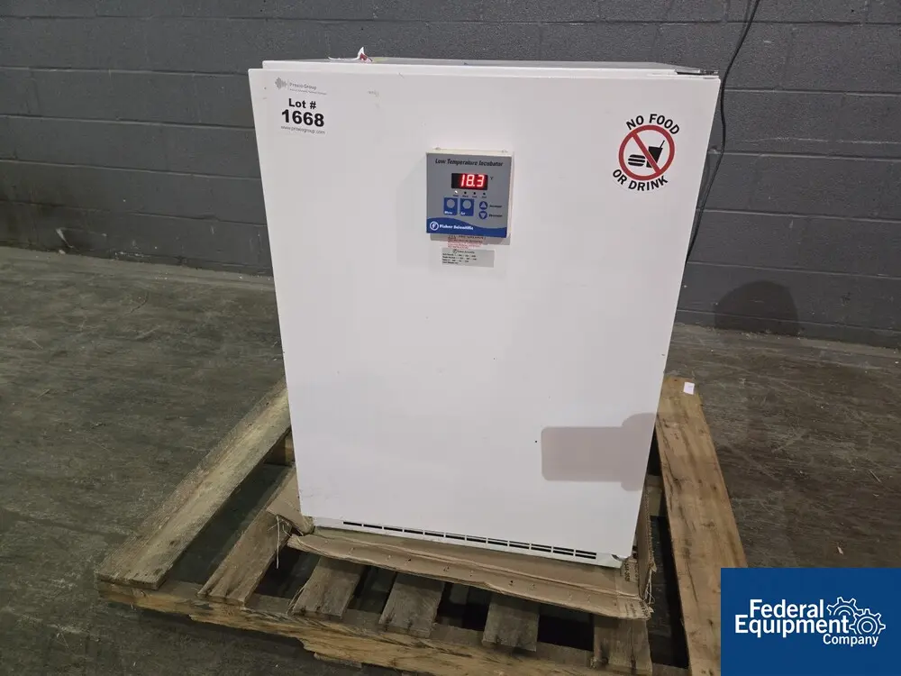 Thermo Scientific #3724, Refrigerator, 21" width x 20" D x 28" H chamber, 120 V., 2010