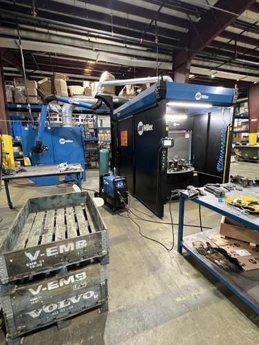 Miller PerformArc PA350S, robotic welding cell, Panasonic TM-1400 6-Axis robot, 6 kg payload, 54.1" reach