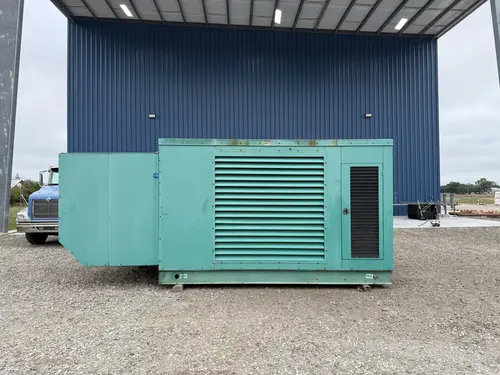 500 KW Cummins #GTA28, Natural gas generator set, 277/480 Volts, 3-phase, 1438 hours, 770 HP @ 1800 RPM