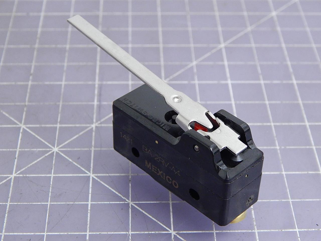 Micro Switch #BA-2RV-A4, basic / snap action switch, LOT of 200