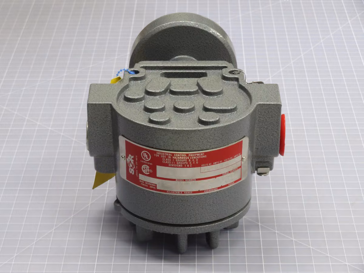 Sor #52B3-AA117-R1-C2A-WVRR, Pressure Switch