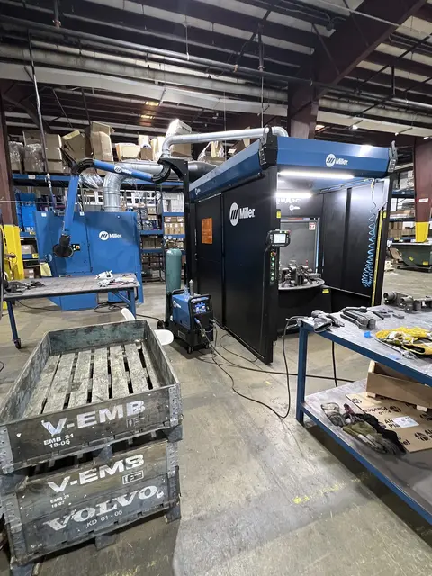 Miller PerformArc PA-350S, robotic MIG welding cell, 6-Axis, 350 amp, 54.1" reach, 350 lb. payload per
