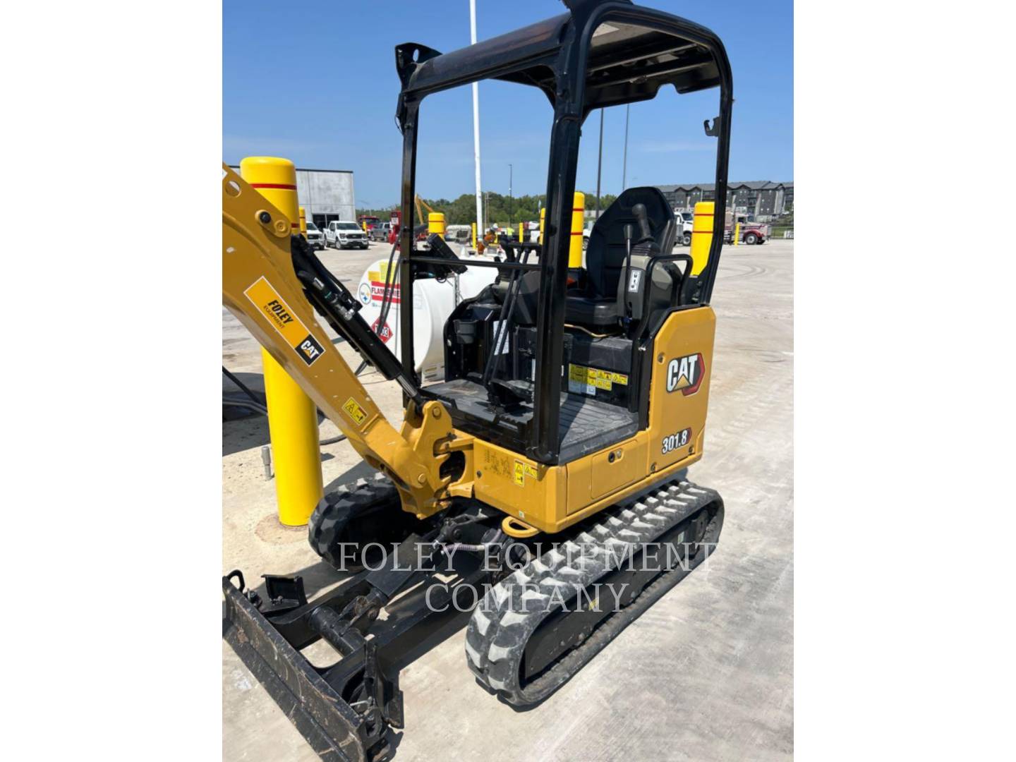 Caterpillar 301.8-05LO, 559 hours, S/N: H8X08726, 2023