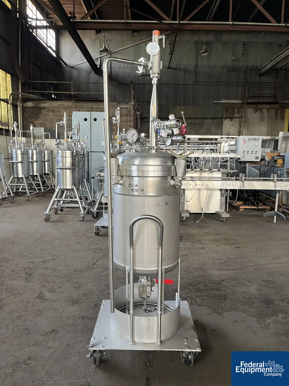 26.42 gallon Alloy Products, Receiver Tank, 316L Stainless Steel, 100 liter, 15 psi & full vacuum @ 212°F - Image 3