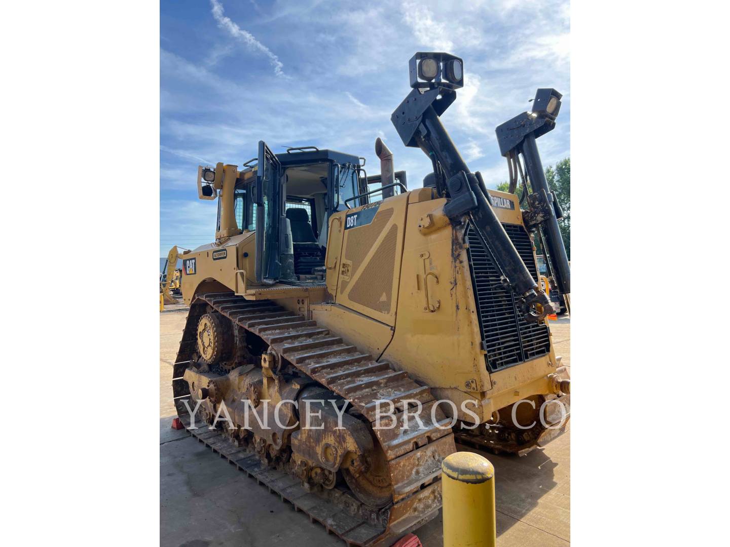 Caterpillar D8T, 4488 hours, S/N: FCT01189, 2014 - Image 2