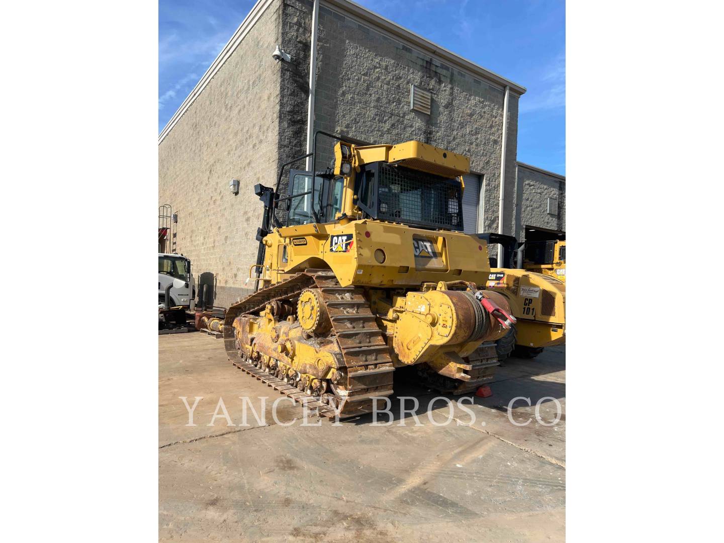 Caterpillar D8T, 4488 hours, S/N: FCT01189, 2014 - Image 4