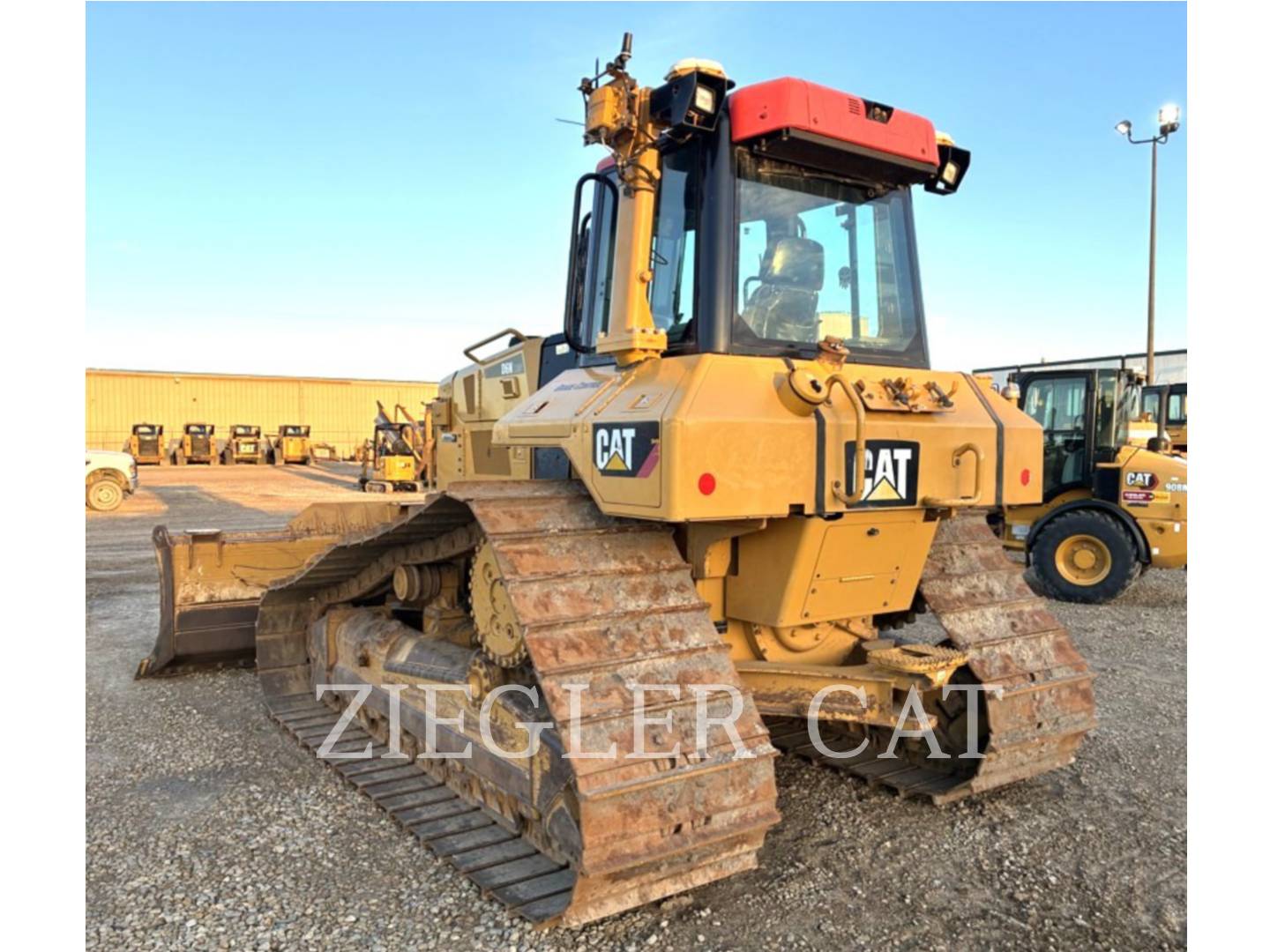 Caterpillar D6NLGP, 10681 hours, S/N: MG501574, 2018 - Image 4