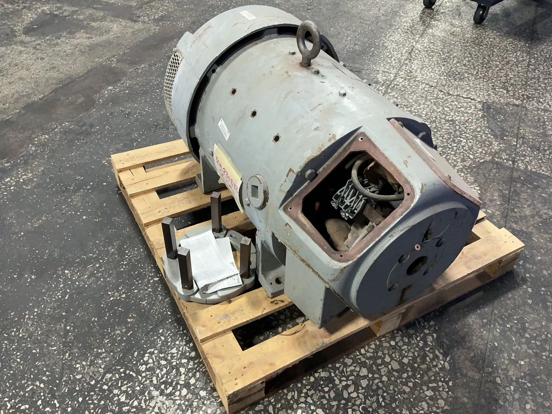 75 HP 1750 RPM Westinghouse #23N8183, Frame 448-A, DC motor, 261 A, 240 Volts - Image 4