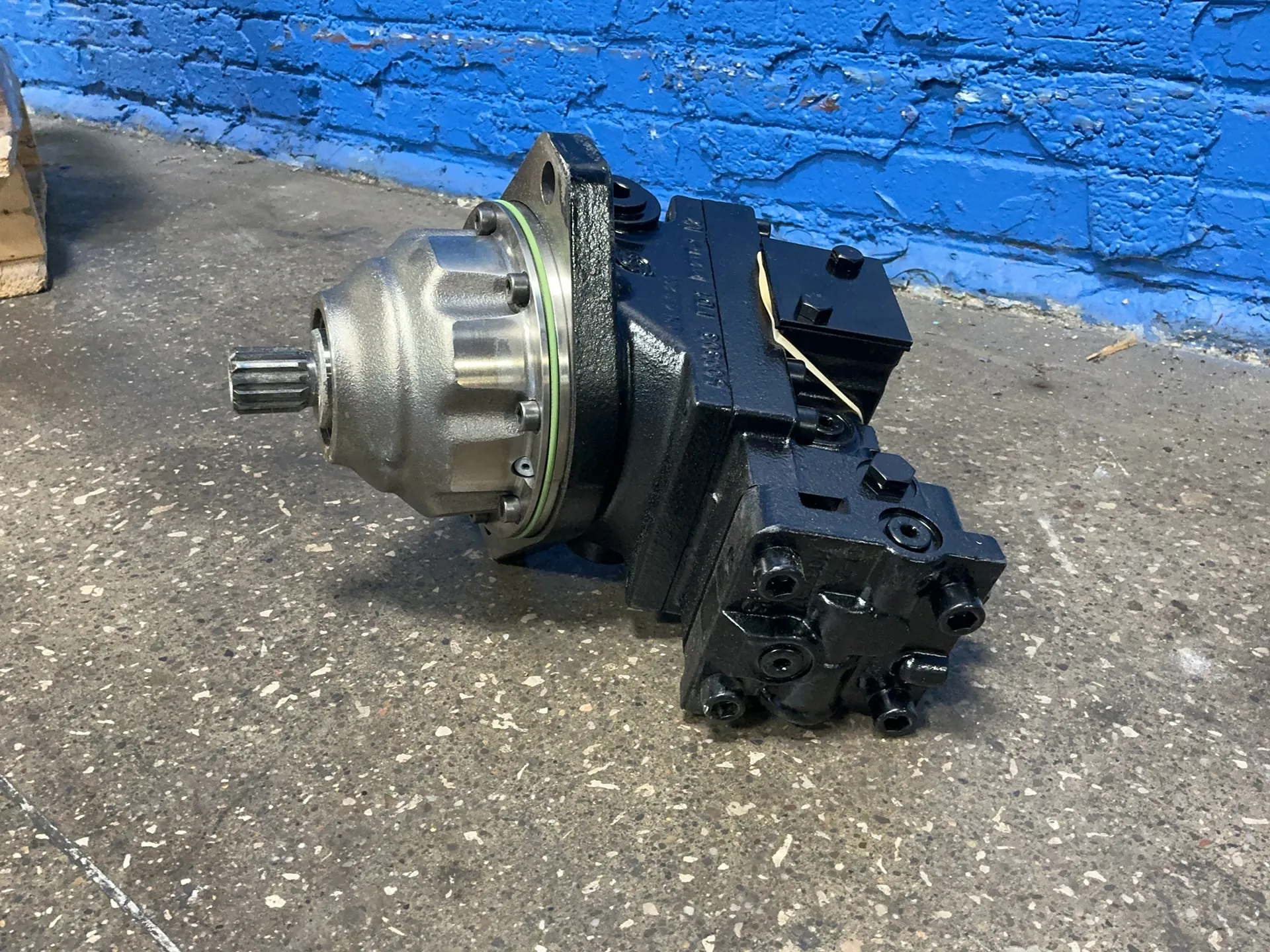 Danfoss #51C060-1-RD1B, motor track drive - Image 1