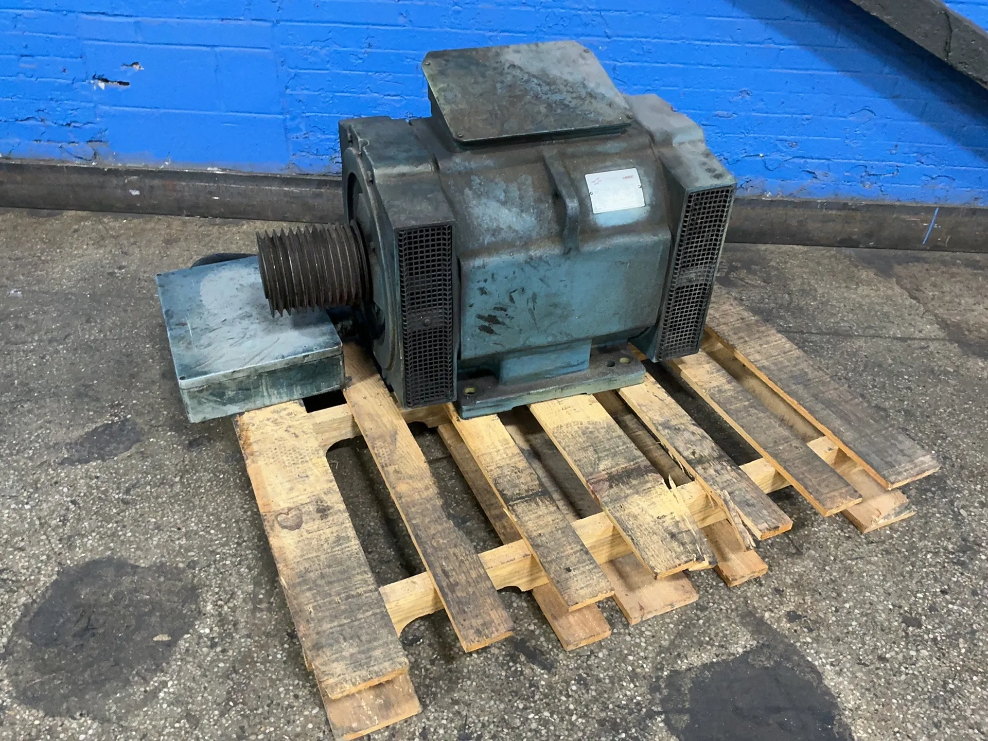 55/37 HP KW RPM 1775/1155 RPM Landert #KD-250M-75-V4/6D, 3 phase, 60 Hz, 480 Volts - Image 1