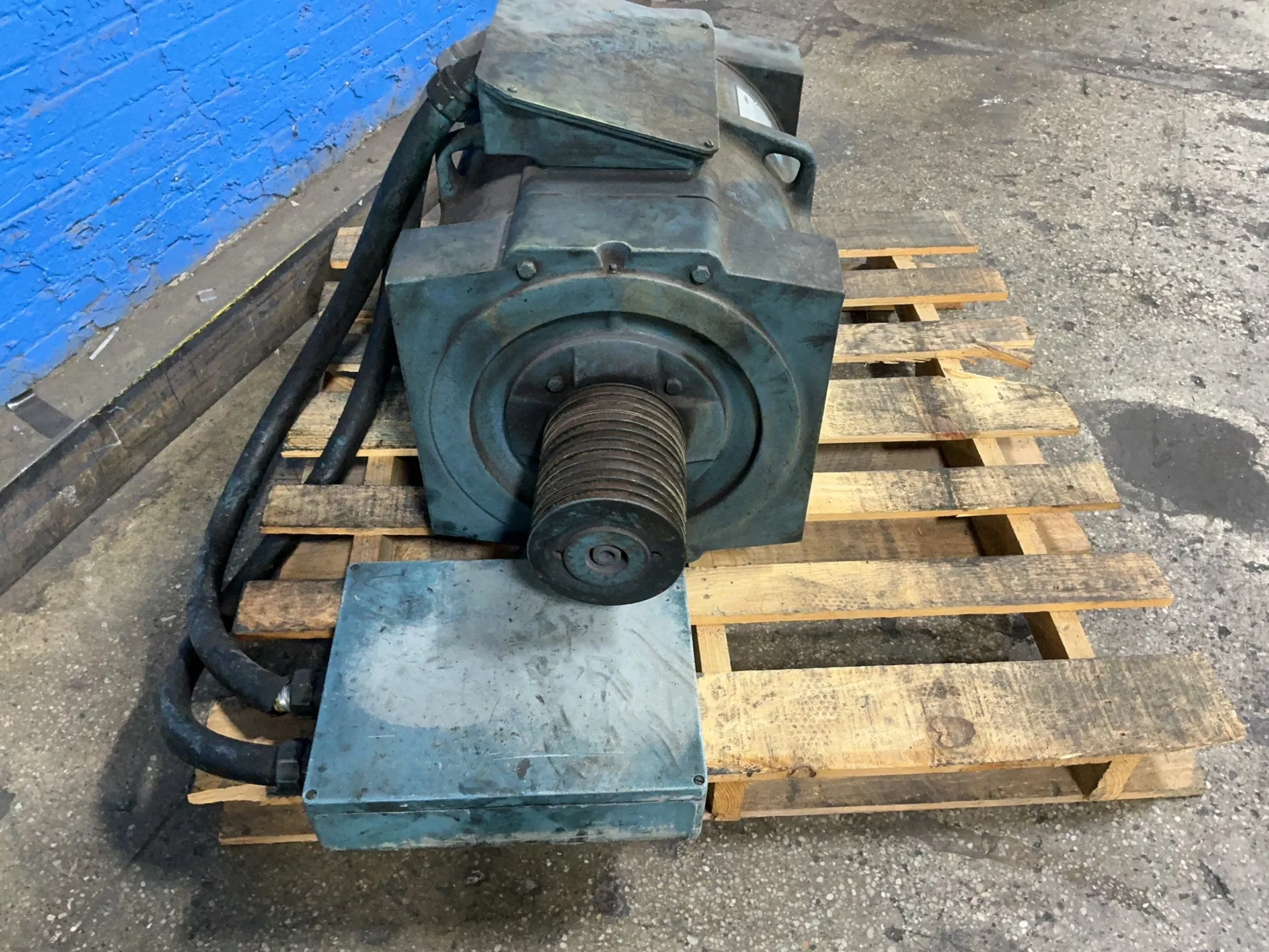 55/37 HP KW RPM 1775/1155 RPM Landert #KD-250M-75-V4/6D, 3 phase, 60 Hz, 480 Volts - Image 5