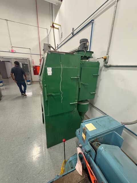 Cyclo-Blast #RA-300281-3224-F, dry honer abrasive blast cabinet, glove ports, foot pedal control, abrasive - Image 2
