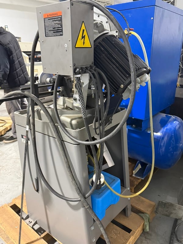 3-1/2" JET #CS-315, manual ferrous cold saw, 4-11/16" vise opening, 3-1/8" x 3-1/8" square at 90&deg;, 2 HP, 230 - Image 3