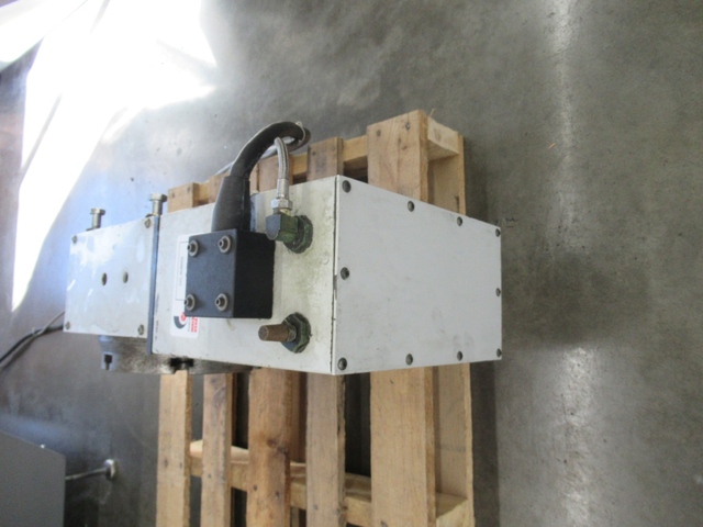 Haas #HRT-210, programmable rotary table, 8.25" platen, brush type drive motor, 210 ft-lb torque, 6" center - Image 2