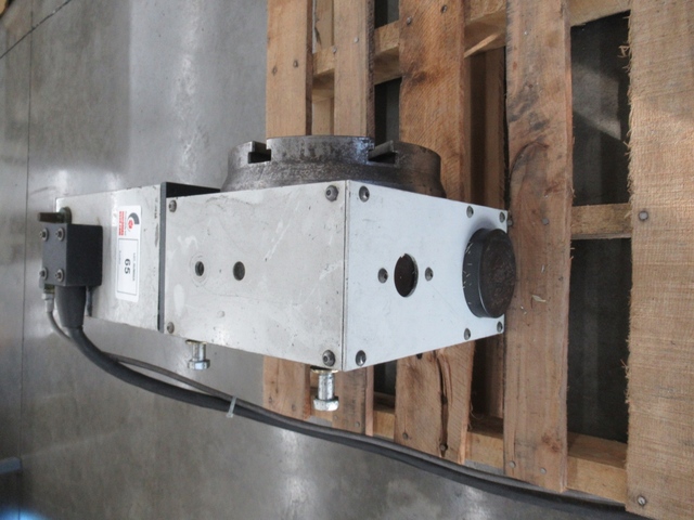 Haas #HRT-210, programmable rotary table, 8.25" platen, brush type drive motor, 210 ft-lb torque, 6" center - Image 4