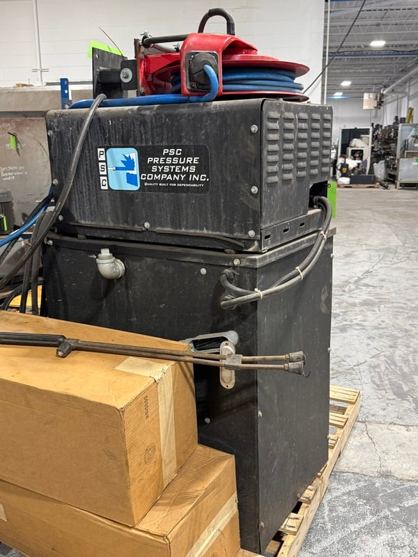 PSC #ES429K424A-208, electric pressure washer, 2900 PSI, 7.5 HP, 24 KW input, 208 V., 3 phase, 114 hours - Image 1