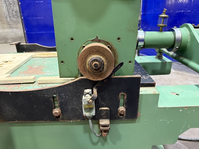 Cantek, groove and scoop carving machine, for wood chair seats - Image 9