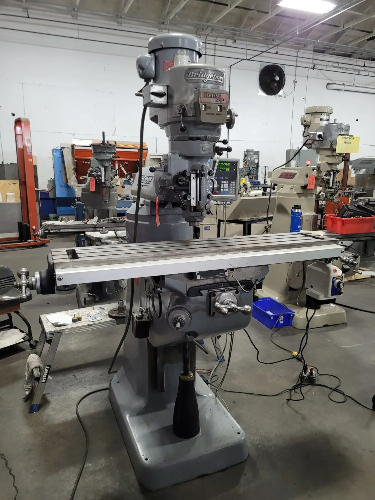 Bridgeport #SERIES-1, vertical knee mill, 9" x 48" table, 2 HP, 2J variable speed head, 60-4200 RPM, R8 - Image 2