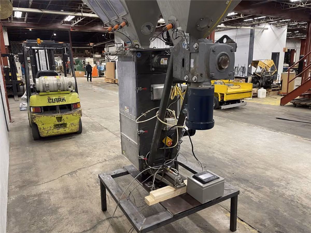 AEC #BD-2500-4R, 3 component gravimetric blender, 2,500 PPH - Image 7