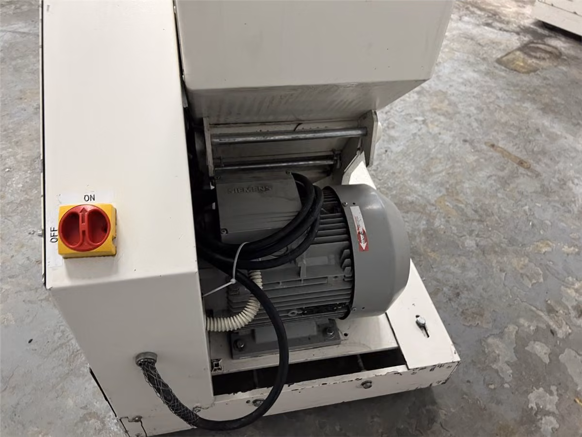 11" x 14" MPG #M1114N, granulator, 10 HP, staggered knife rotor, bolt-on blades (2 available) - Image 4