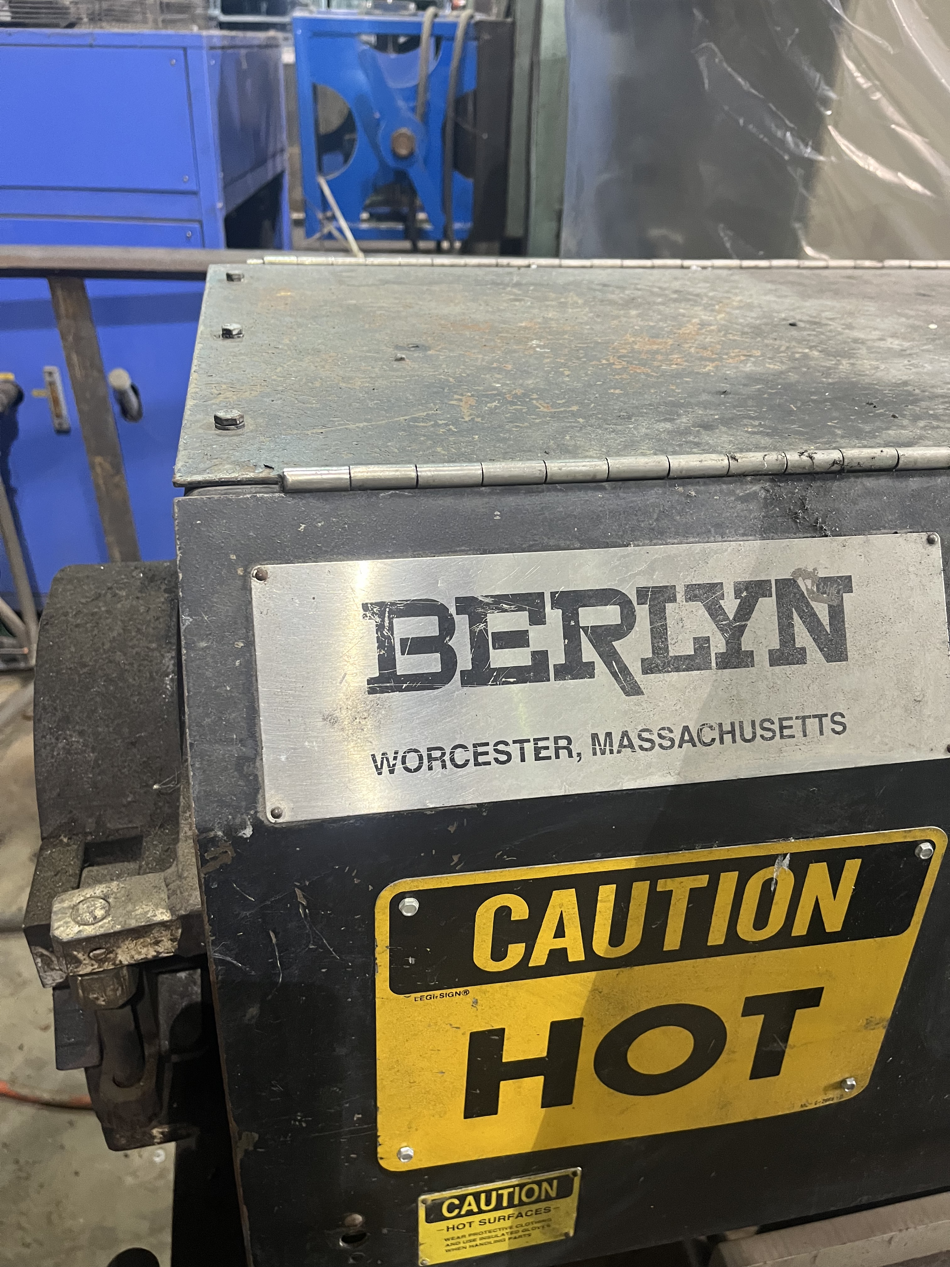 4" Berlyn, extruder, 30:1 L/D, air cooled, 150 HP DC, 450 lb/hr - Image 4