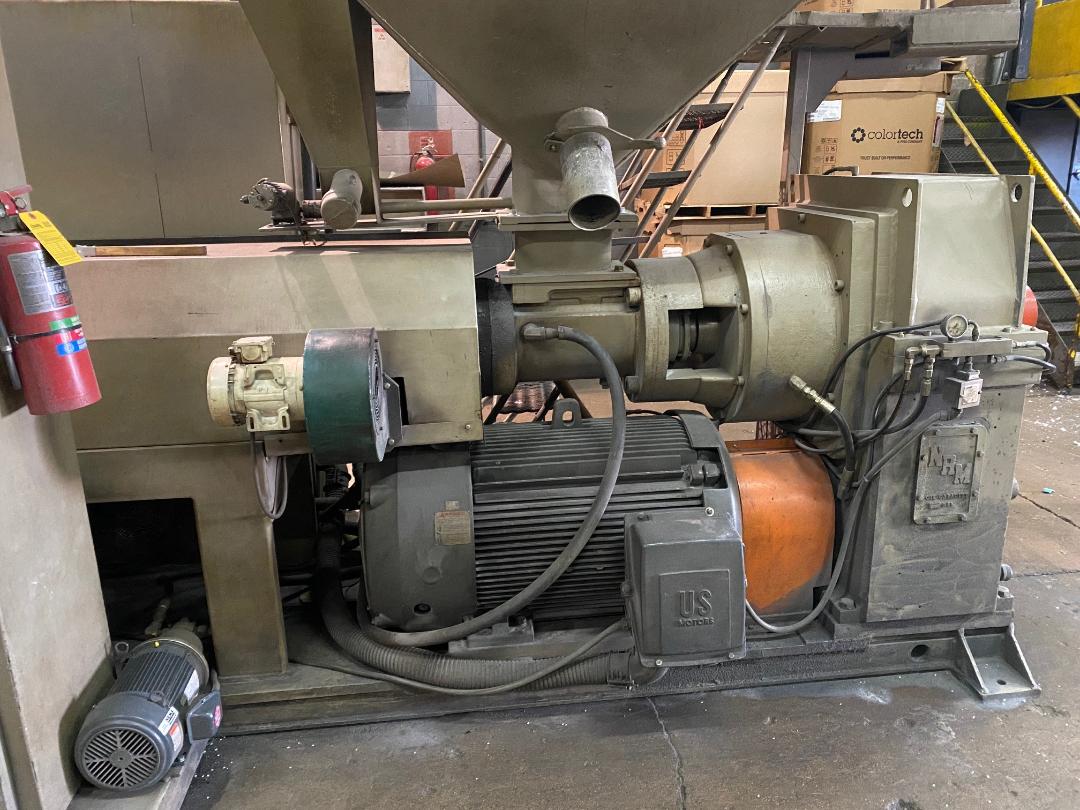 6" NRM, extruder, 30:1 L/D, vented, air cooled, 8 zone barrel, 400 HP US Motors AC, WEG CFW11 drive, 14 zone - Image 7