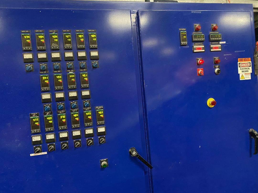 10"/6" AET, dual diameter film reclaim extruder, 32:1 L/D, vented, 400 HP AC, Yaskawa drive, Koellmann gear - Image 3