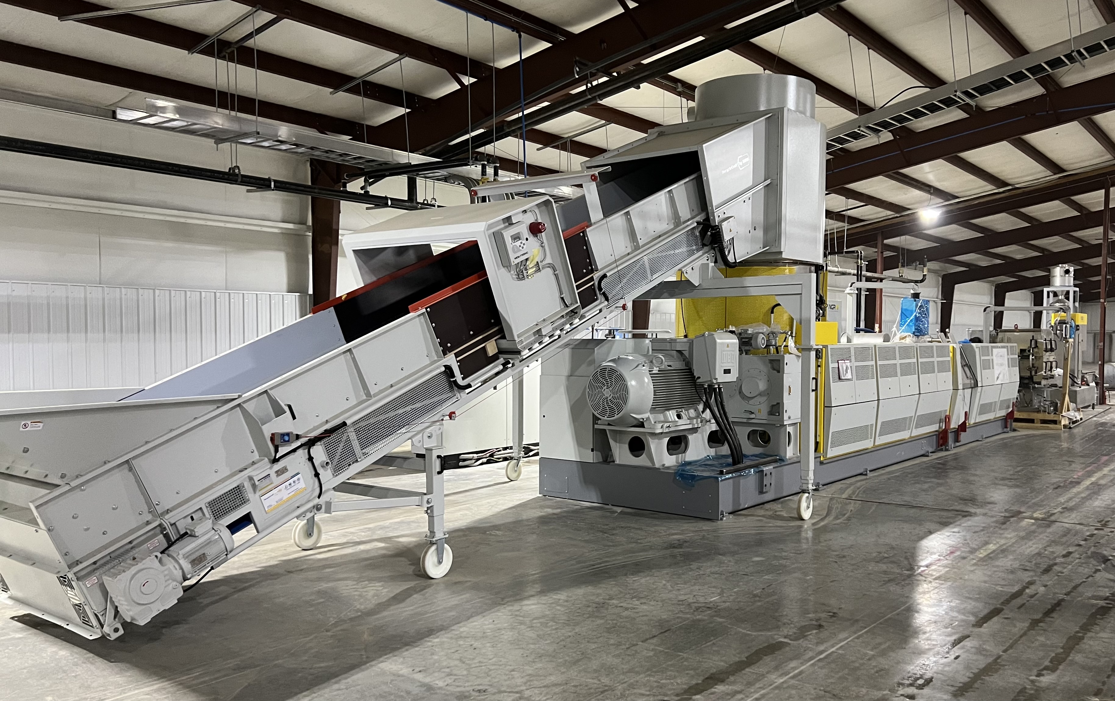 NGR #C-GRAN-165-170-V-HD, recycling pelletizing system, cutter compactor, 2,230-3,700 lb/hr, roll feeder - Image 3
