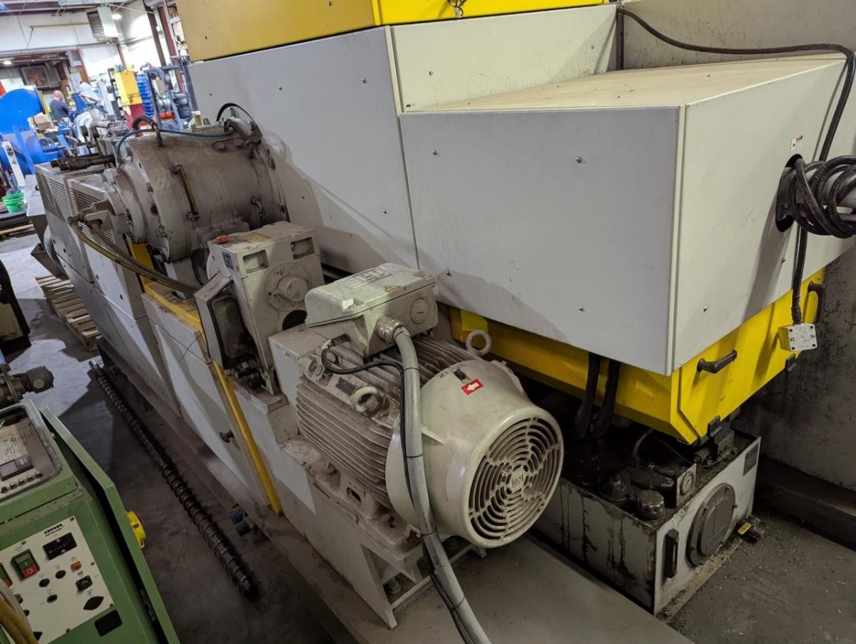 2.6" NGR #S-GRAN-65-70-VHD, shredder/extruder recycling system, 65mm, single shaft shredder, infeed conveyor - Image 8