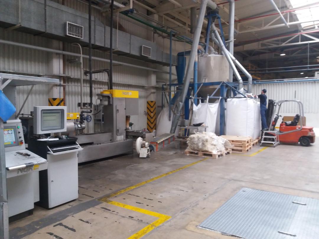 5.7" NGR #X-GRAN-145-HD, recycling pelletizing line, cutter-feeder extruder, X-C1200 single shaft shredder - Image 6