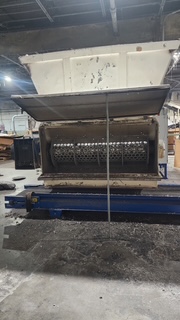 Vecoplan #VAZ-1600M, single shaft shredder, 62" x 80" hopper, 100 HP, 2018, w/ Herbold SMA-80/120 granulator - Image 2