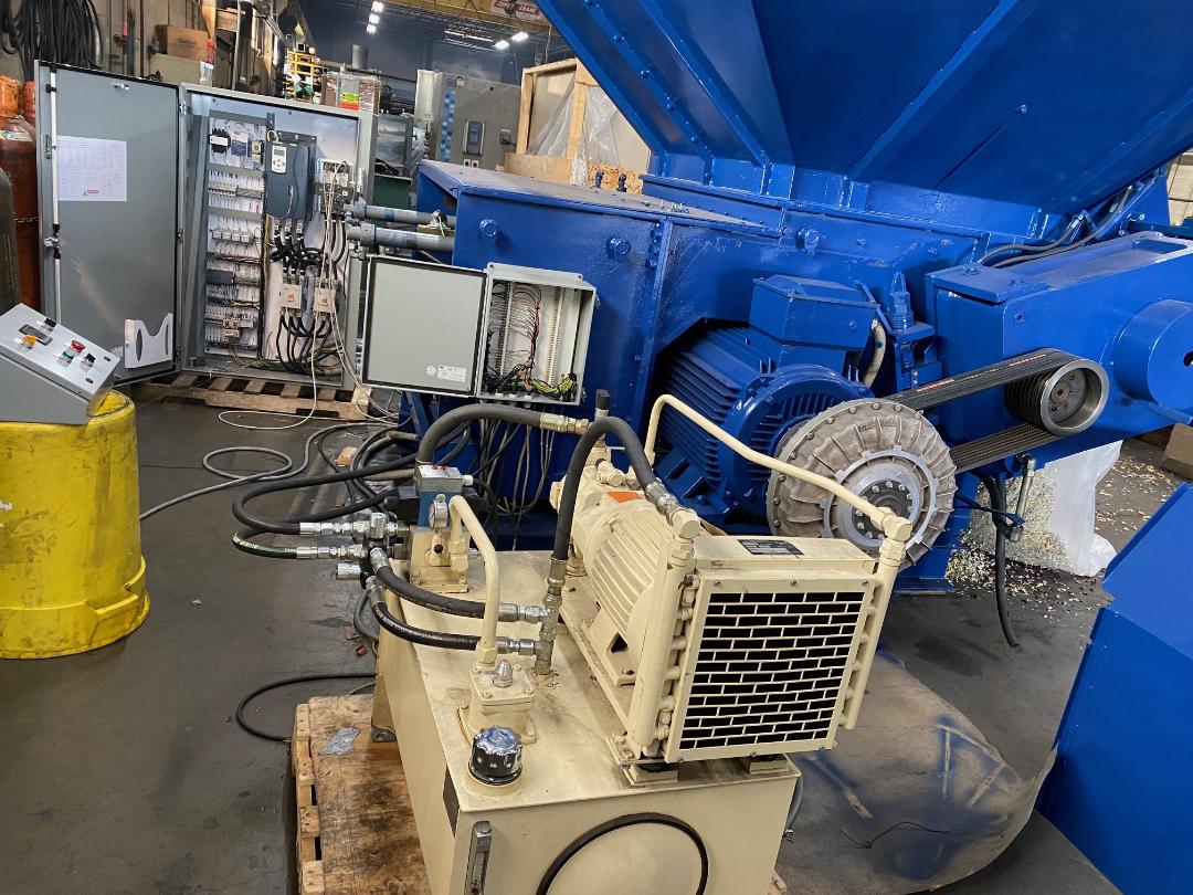 Weima #WLK-15, film & fiber shredder, 59" x 59", 150 HP AC, 15" rotor, 63 cutters, new control panel, 460 V. - Image 4