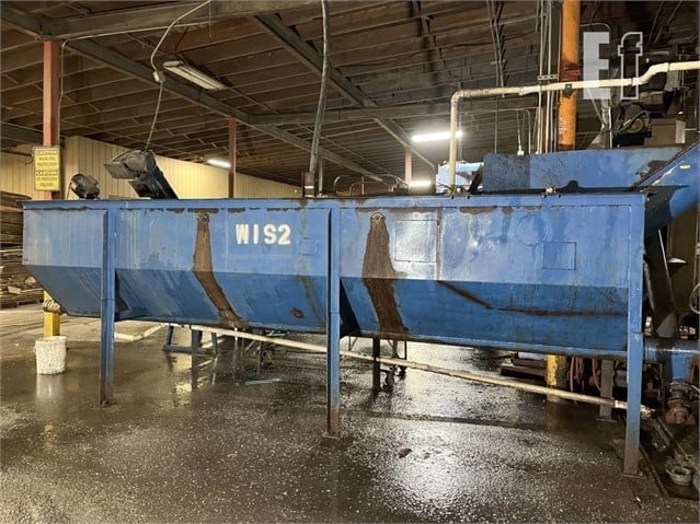 Complete Plastic Wash Line, 51" hydraulic box dumper, sink float tank, augers, Gala #3252B spin dryer - Image 2