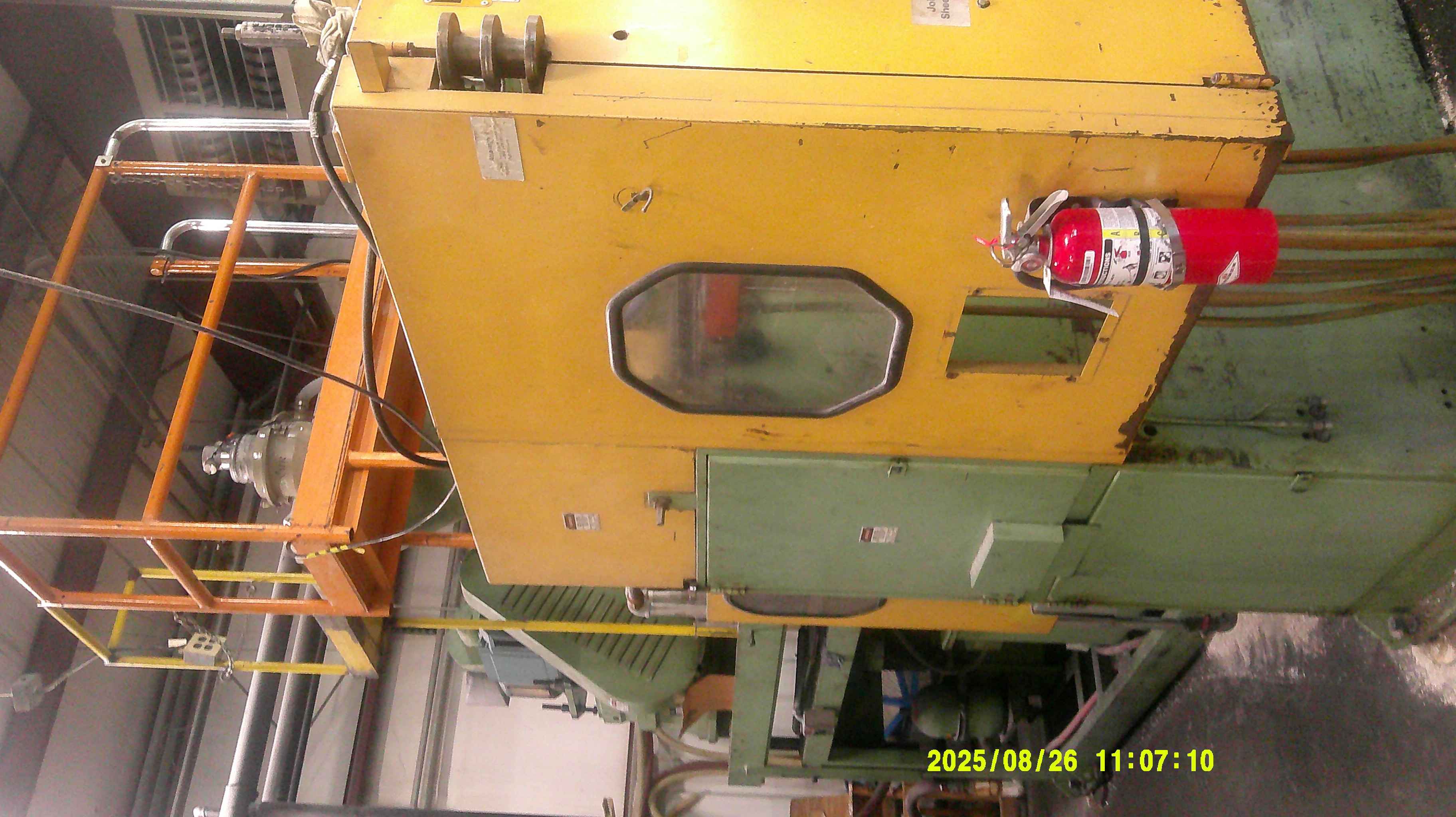 Bekum #H-151M, dual shuttle blow molding machine, 90mm 24:1 extruder, 60 HP Reliance DC, Hunkar parison - Image 2