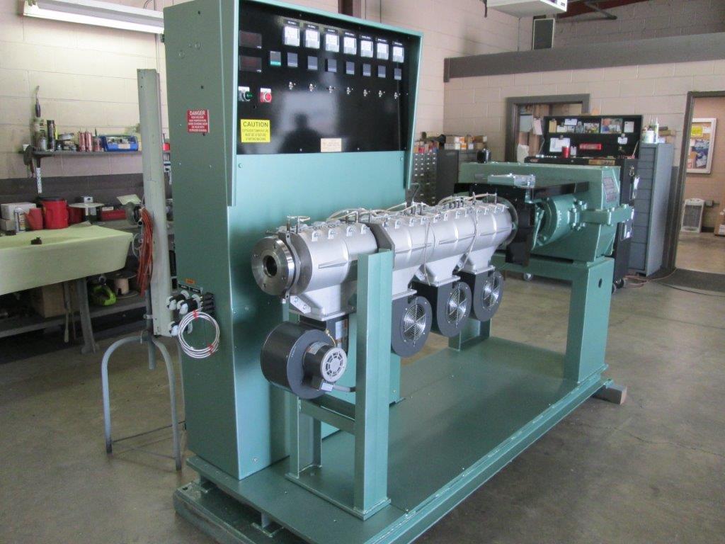 2.5" NRM #PM-III, extruder, rebuilt gearbox, new barrel, new 40 HP AC motor & drive, 4 barrel & 3 die zones - Image 2