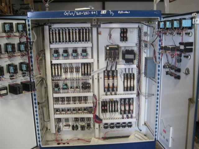 3.5" Berlyn, extruder, 30:1 L/D, water cooled, 100 HP DC, screen changer, gear pump - Image 3