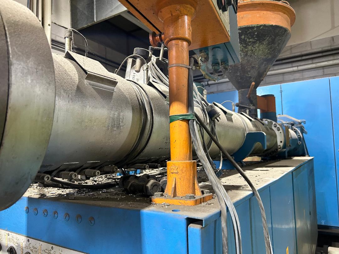 Battenfeld #UnI0EX2-90, extruder, 1985 - Image 1