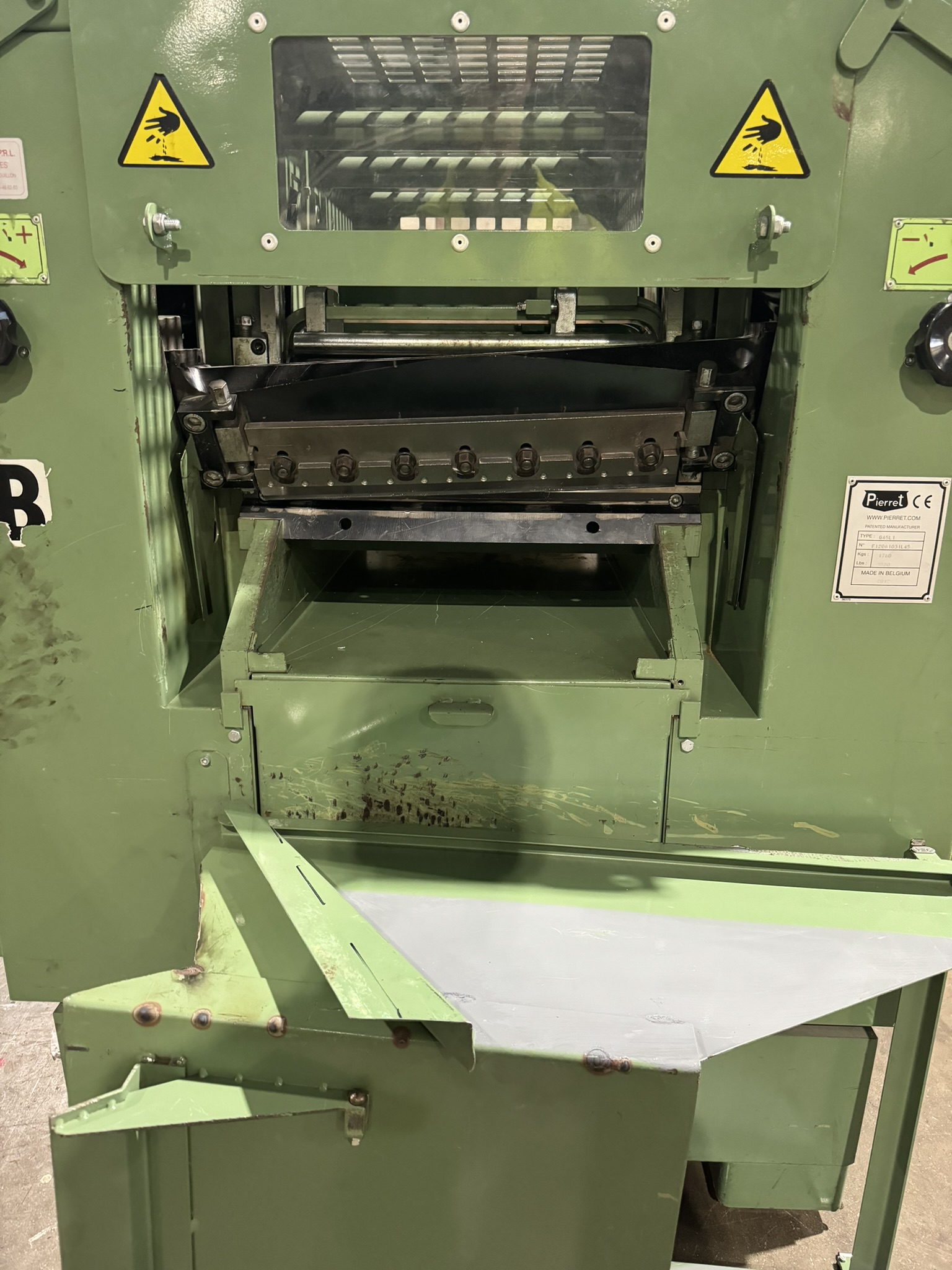Pierret #G45L, guillotine cutter, metal detector - Image 2