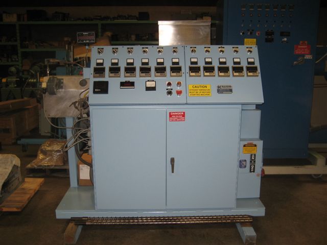 1.5" Killion, lab extruder, 34:1 L/D, air cooled, vented & plugged, 10 HP DC, 3 PVC screws, 220 V. - Image 2