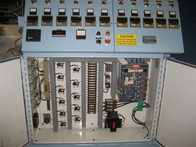 1.5" Killion, lab extruder, 34:1 L/D, air cooled, vented & plugged, 10 HP DC, 3 PVC screws, 220 V. - Image 5