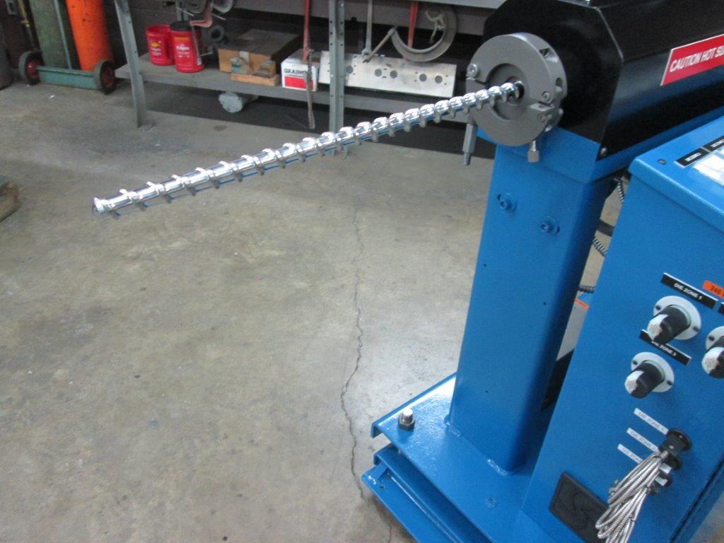 1" Akron, extruder, 24:1 L/D, new 5 HP AC motor & drive, new screw, new control panel, 480 V., Rebuilt - Image 7