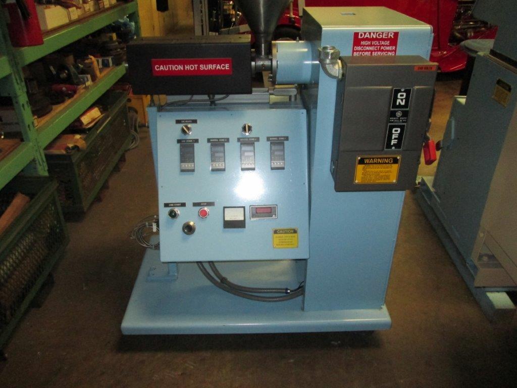 3/4" Killion, extruder, 24:1 L/D, new barrel & screw, rebuilt 2 HP DC motor, new drive, Rebuilt - Image 1